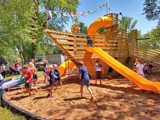 Sand Creek pirate ship
